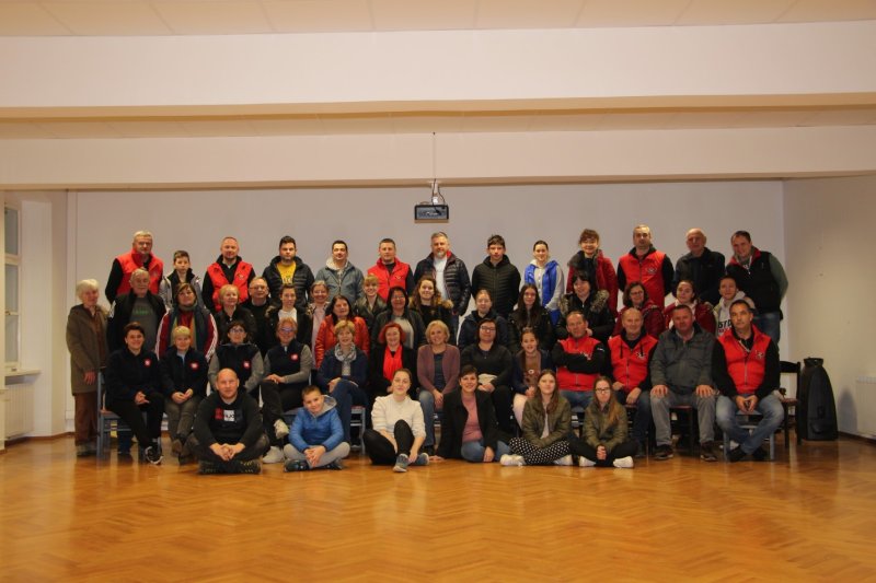 volonteri knjižnica