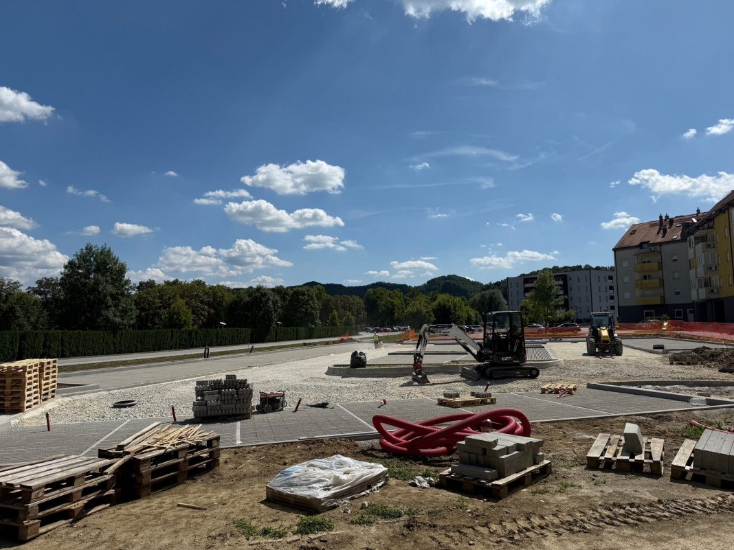 Krapinske toplice šetmica i parkiralište