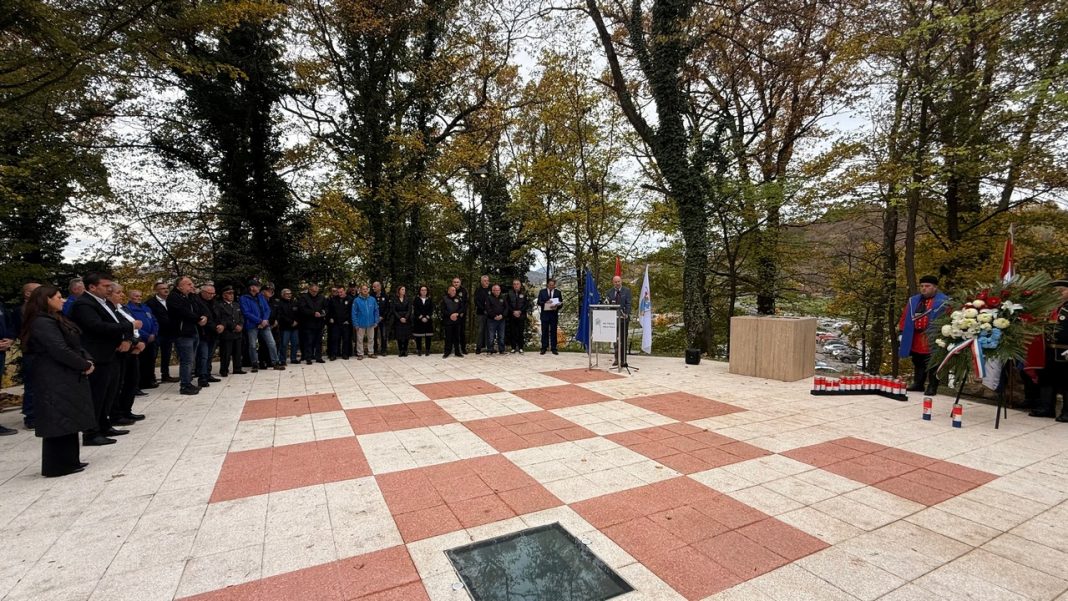 Spomenik Začretje 2