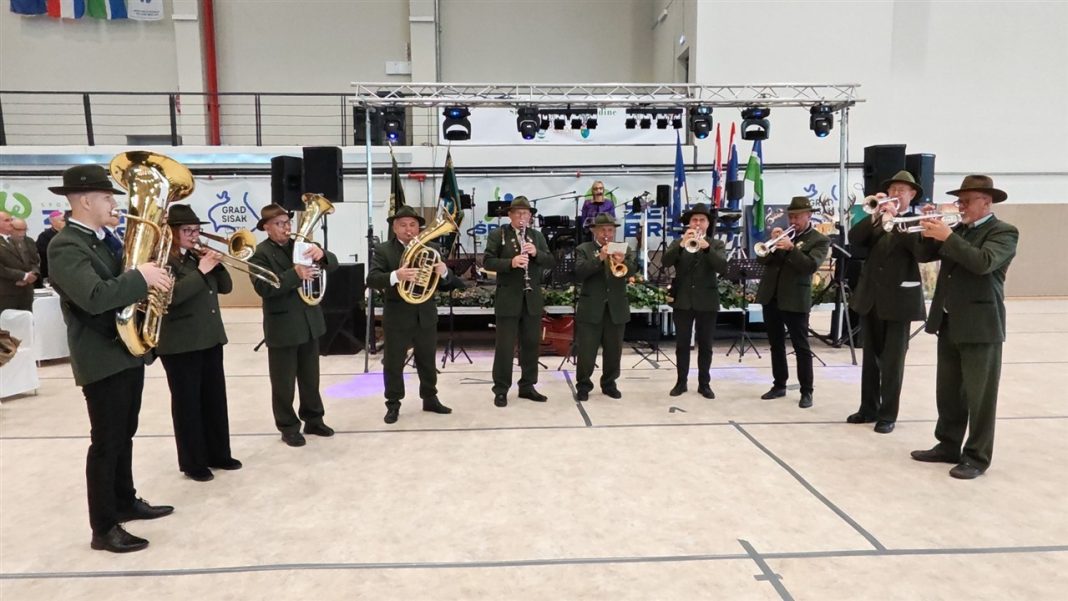 kraljevec na sutli rogisti